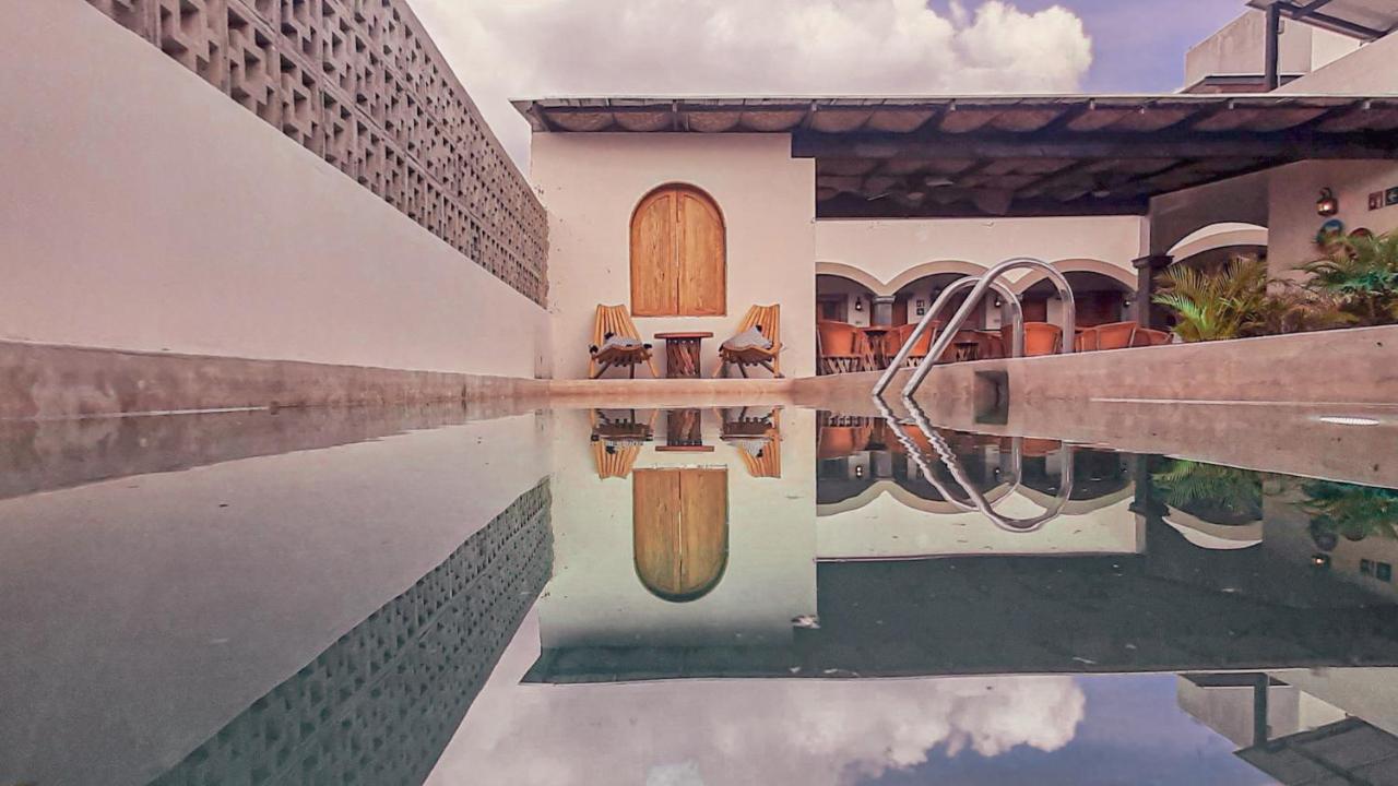 Puerta San Pedro Hotel Tlaquepaque Bagian luar foto