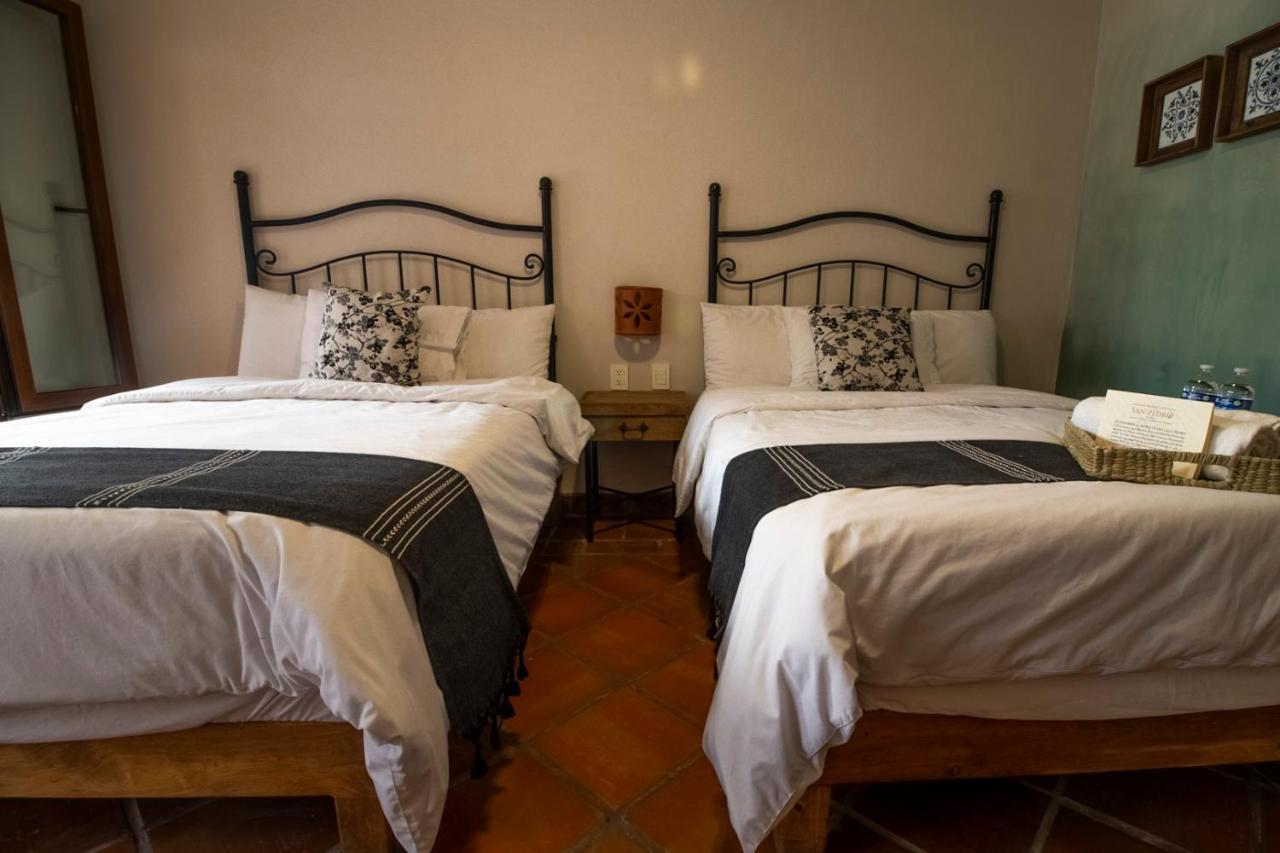 Puerta San Pedro Hotel Tlaquepaque Bagian luar foto